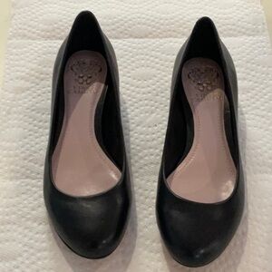 Vince Camuto ballet flats size 5